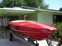 Donzi sweet 16 1976 complete boat restoration. Before